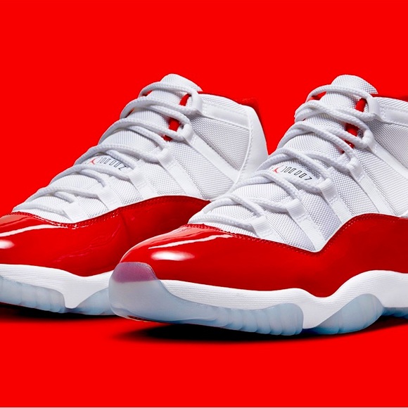 JORDAN 11 CHERRY RED — SIZE 11 — NEW